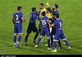 اصفهانیان: مردود شدن گل سالم صنعت نفت به استقلال، تنها اشتباه داوران در هفته ششم بود