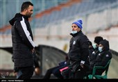 آرش برهانی و حنیف عمران‌زاده در نیمکت تیم فوتبال استقلال