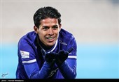 شادی مهدی قائدی پس از به ثمر رساندن گل دوم تیم استقلال