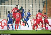 دیدار تیم‌های فوتبال استقلال و پرسپولیس