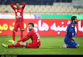 دیدار تیم‌های فوتبال استقلال و پرسپولیس