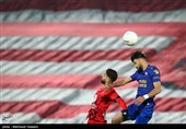 دیدار تیم‌های فوتبال استقلال و پرسپولیس