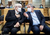 محسن هاشمی رئیس شورای شهر تهران و محمدرضا عارف در ششمین مجمع عمومی حزب ندای ایرانیان