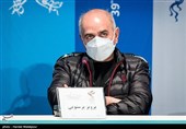 پرویز پرستویی بازیگر در نشست خبری فیلم بی همه چیز - سی و نهمین جشنواره فیلم فجر