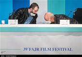 پرویز پرستویی بازیگر و محسن قرایی کارگردان در نشست خبری فیلم بی همه چیز - سی و نهمین جشنواره فیلم فجر