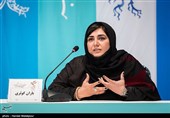 باران کوثری بازیگر در نشست خبری فیلم بی همه چیز - سی و نهمین جشنواره فیلم فجر