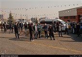 حضور طرفداران علی انصاریان اطراف بیمارستان فرهیختگان