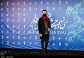 هوتن شکیبا بازیگر فیلم ابلق در سی و نهمین جشنواره فیلم فجر