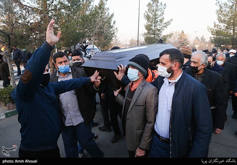 تشییع پیکر مرحوم علی انصاریان