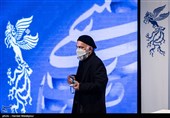 حمیدرضا آذرنگ کارگردان در نشست خبری فیلم روزی روزگاری آبادان - سی و نهمین جشنواره فیلم فجر