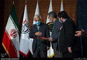 تجلیل از محمدعلی کشاورز در آیین اختتامیه ششمین جشنواره هنر مقاومت