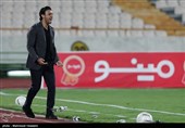 دیدار تیم های فوتبال استقلال و فولاد خوزستان