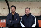 دیدار تیم های فوتبال استقلال و فولاد خوزستان