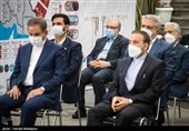 سعید نمکی وزیر بهداشت در حاشیه آخرین جلسه هیئت دولت در سال 1399
