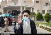 حجت‌الاسلام سیدمحمود علوی وزیر اطلاعات در حاشیه آخرین جلسه هیئت دولت در سال 1399