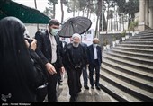 حجت‌الاسلام حسن روحانی رئیس جمهور در حاشیه آخرین جلسه هیئت دولت در سال 1399 