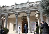 رئیس انجمن زرتشتیان تهران: خود را ایرانی می‌دانیم نه اقلیت