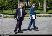 سیدعباس صالحی وزیر فرهنگ و ارشاد اسلامی و محسن حاجی‌میرزایی وزیر آموزش و پرورش در حاشیه جلسه هیئت دولت 