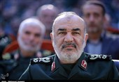 فرمانده سپاه درگذشت والده سردار جعفری را تسلیت گفت