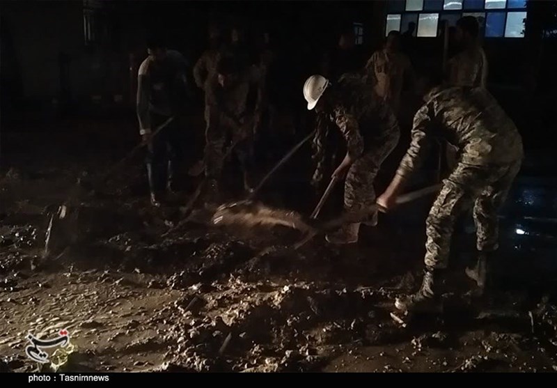 استان کرمان , سیل , سیل زده , گروههای جهادی ,