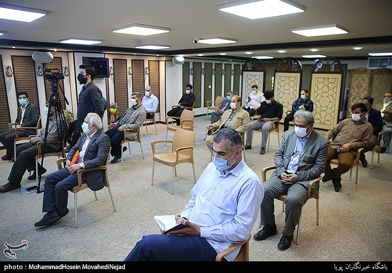 رونمایی ازکتاب (سماع شن ها)