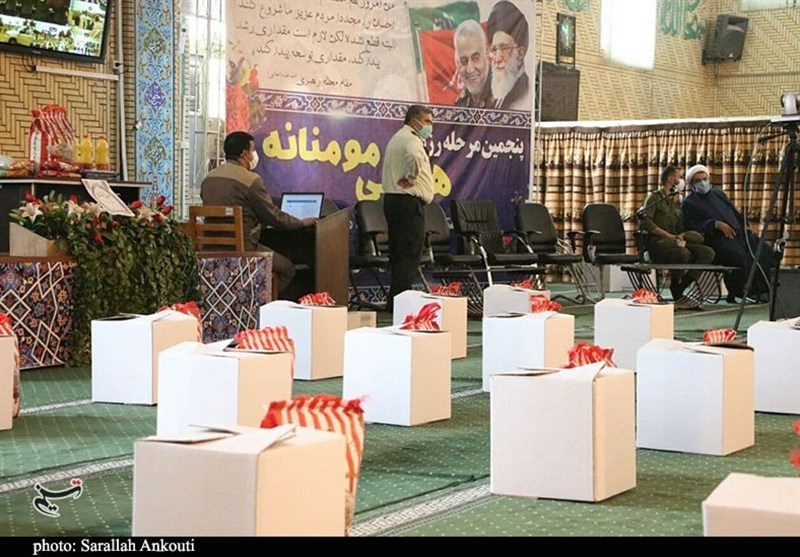 استان کرمان , کمک مؤمنانه ,