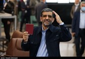 حضور عزت الله ضرغامی در ستاد انتخابات کشور