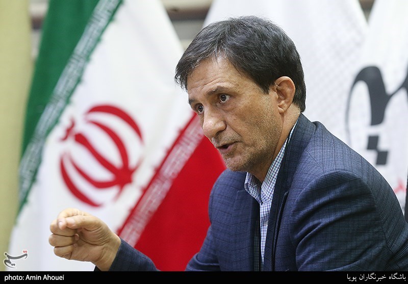 گفت و گو با علی اکبر انجمنی