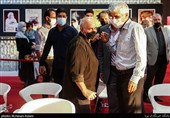 پرویز پرستویی بازیگر فیلم افسانه بناسان غول چراغ جادو در چهارمین روز سی‌وهشتمین جشنواره جهانی فیلم فجر در پردیس سینمایی چارسو