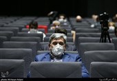 پیروز حناچی شهردار تهران در پنجمین روز سی‌وهشتمین جشنواره جهانی فیلم فجردر پردیس سینمایی چارسو
