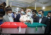 حضور سعید جلیلی در شعبه اخذ رأی مستقر در مسجد فاطمیه محله خزانه تهران