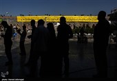 حضور مردم پای صندوق های رای در شعبه اخذ رأی مستقر در حرم حضرت عبدالعظیم حسنی(ع) جهت شرکت در سیزدهمین دوره انتخابات ریاست جمهوری و شوراهای شهر