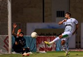 عباسیان: با باشگاه آلومینیوم مذاکره کرده بودم اما با آمدن خطیبی شرایط تغییر کرد/ من از او ناراحت نیستم