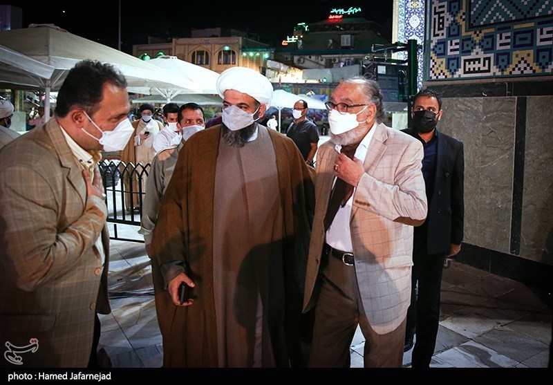 داریوش ارجمند بازیگر سینما و تلویزیون در مراسم  اختتامیه جشنواره بزرگ صالح