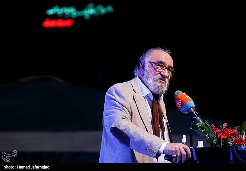 سخنرانی داریوش ارجمند بازیگر سینما و تلویزیون در مراسم  اختتامیه جشنواره بزرگ صالح
