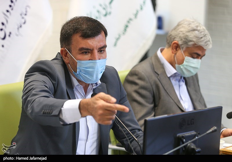 نشست خبری حمیدرضا جمشیدی رئیس هیأت گروه دارویی برکت