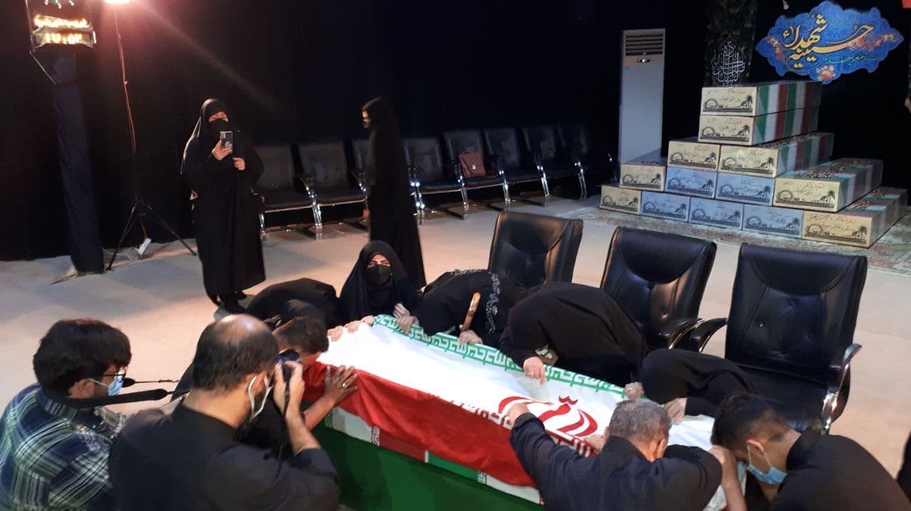 مراسم وداع با پیکر شهید هادی شریفی