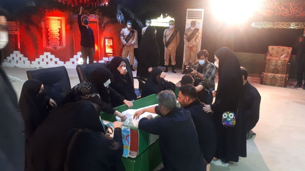 مراسم وداع با پیکر شهید هادی شریفی