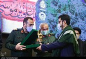 تجلیل از ابراهیم دیلمی سفیر یمن در مراسم ششمین اجلاسیه بین المللی مجاهدان در غربت