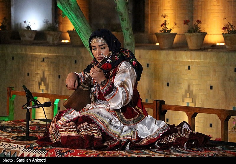 جشنواره موسیقی نواحی , جشنواره های موسیقی , جشنواره موسیقی کلاسیک تا معاصر , سی و سومین جشنواره موسیقی فجر , 