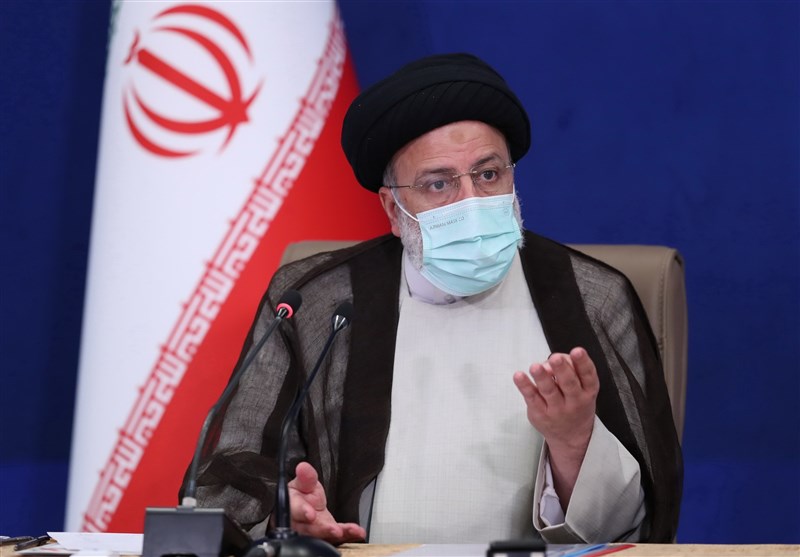 آیت‌الله رئیسی: بورس نیاز به تدبیر دارد / نباید مردم دچار نگرانی شوند