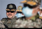 امیر سرتیپ حمید واحدی فرمانده نیروی هوایی ارتش در رژه دریایی رزمایش مشترک ذوالفقار ۱۴۰۰ ارتش 