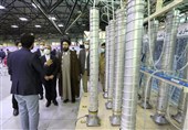 بازدید اسماعیلی از نمایشگاه دستاوردهای هسته‌ای کشور