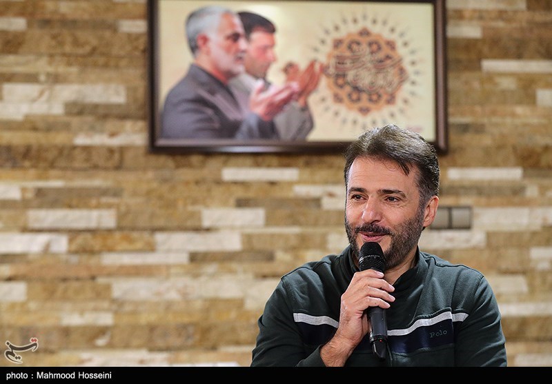 دیدار برخی از هنرمندان با خانواده شهید طهرانی مقدم