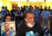 تجمع لبنانی‌ها مقابل ساختمان دادگستری و درخواست برای برکناری قاضی پرونده انفجار بیروت