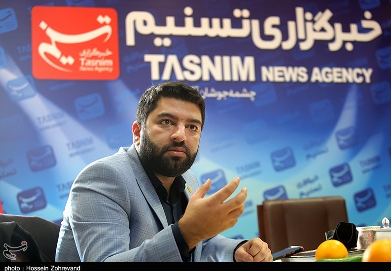 جنبش عدالتخواه دانشجویی , بسیج دانشجویی , انجمن اسلامی دانشجویان مستقل , اتحادیه جامعه اسلامی دانشجویان , روز دانشجو | ١٦ آذر , دفتر تحکیم وحدت , دانشگاه های جمهوری اسلامی ایران , 