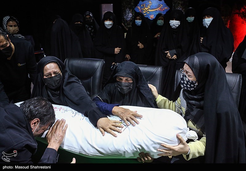 وداع با پیکر شهید دفاع مقدس باب‌الله داوودی