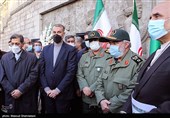 حسین امیرعبداللهیان وزیر امور خارجه جمهوری اسلامی ایران ، سردار علی فدوی جانشین فرمانده سپاه پاسداران و سعید خطیب زاده سخنگوی وزارت امور خارجه در مراسم تشییع شهید حسن ایرلو سفیر ایران در یمن
