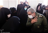 سردار اسماعیل قاآنی فرمانده سپاه قدس سپاه پاسداران در مراسم یادبود شهید حسن ایرلو سفیر ایران در یمن