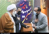 تجلیل از سیدعلی نقیب شاعر در مراسم  شب شعر مقاومت با عنوان  «شبی با شهید قدس» به مناسبت دومین سالگرد شهادت سردار حاج قاسم سلیمانی در فرهنگسرای رسانه 